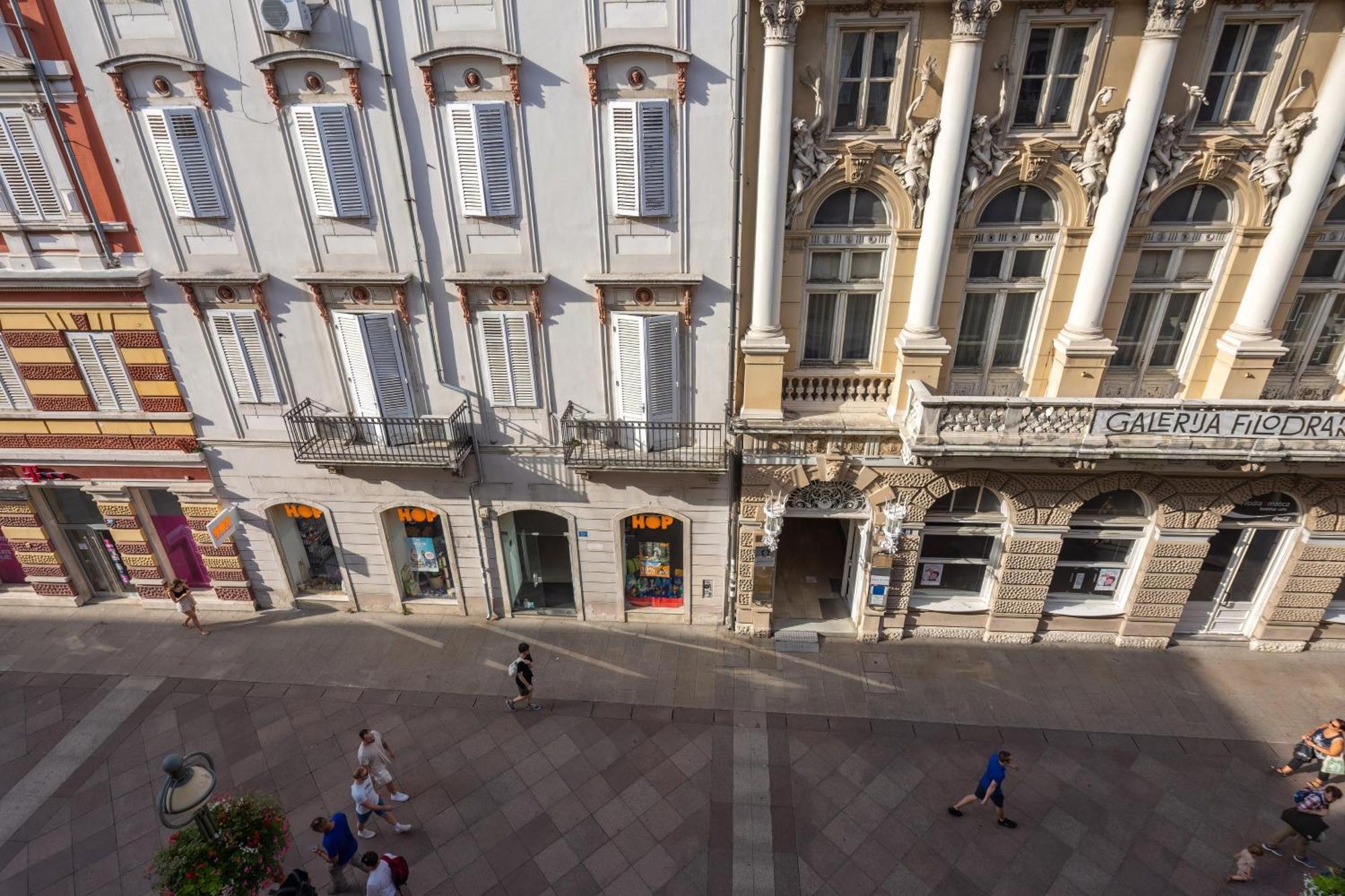 Upper Premium Apartments Rijeka Exterior photo